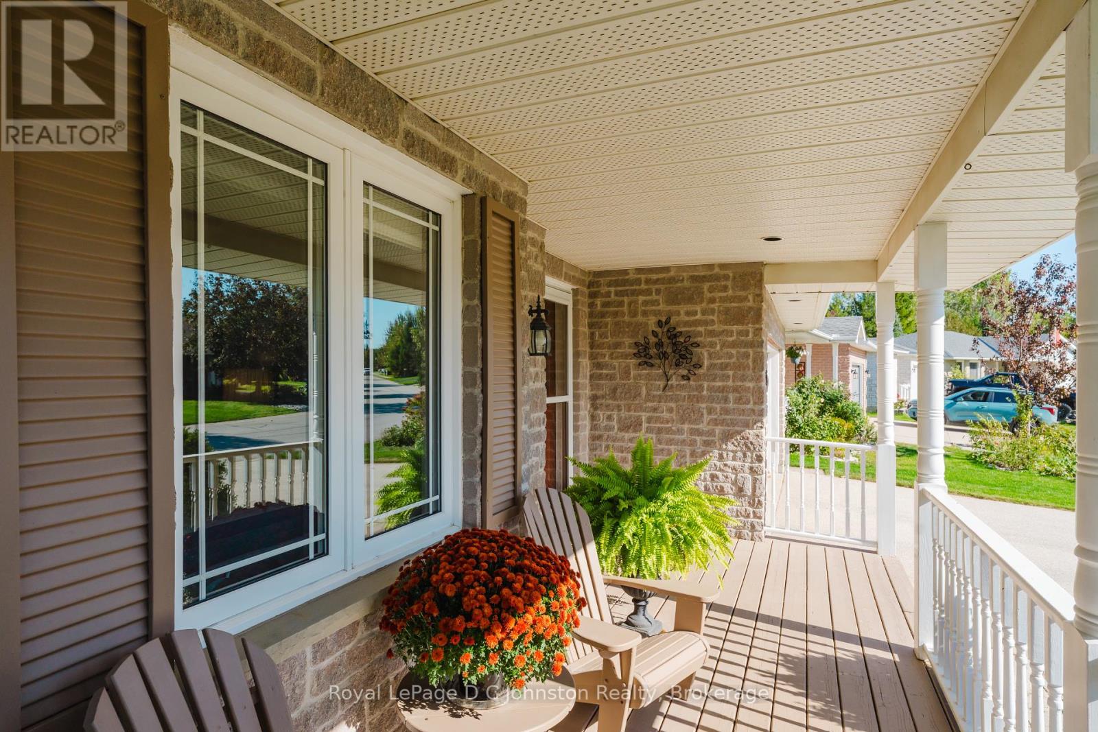 6 Eastgate Drive, Saugeen Shores, Ontario  N0H 2L0 - Photo 4 - X12438119
