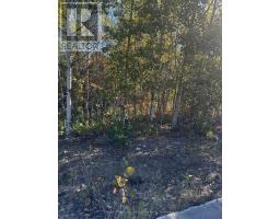 23 FREELAND DRIVE, Gravenhurst, Ontario