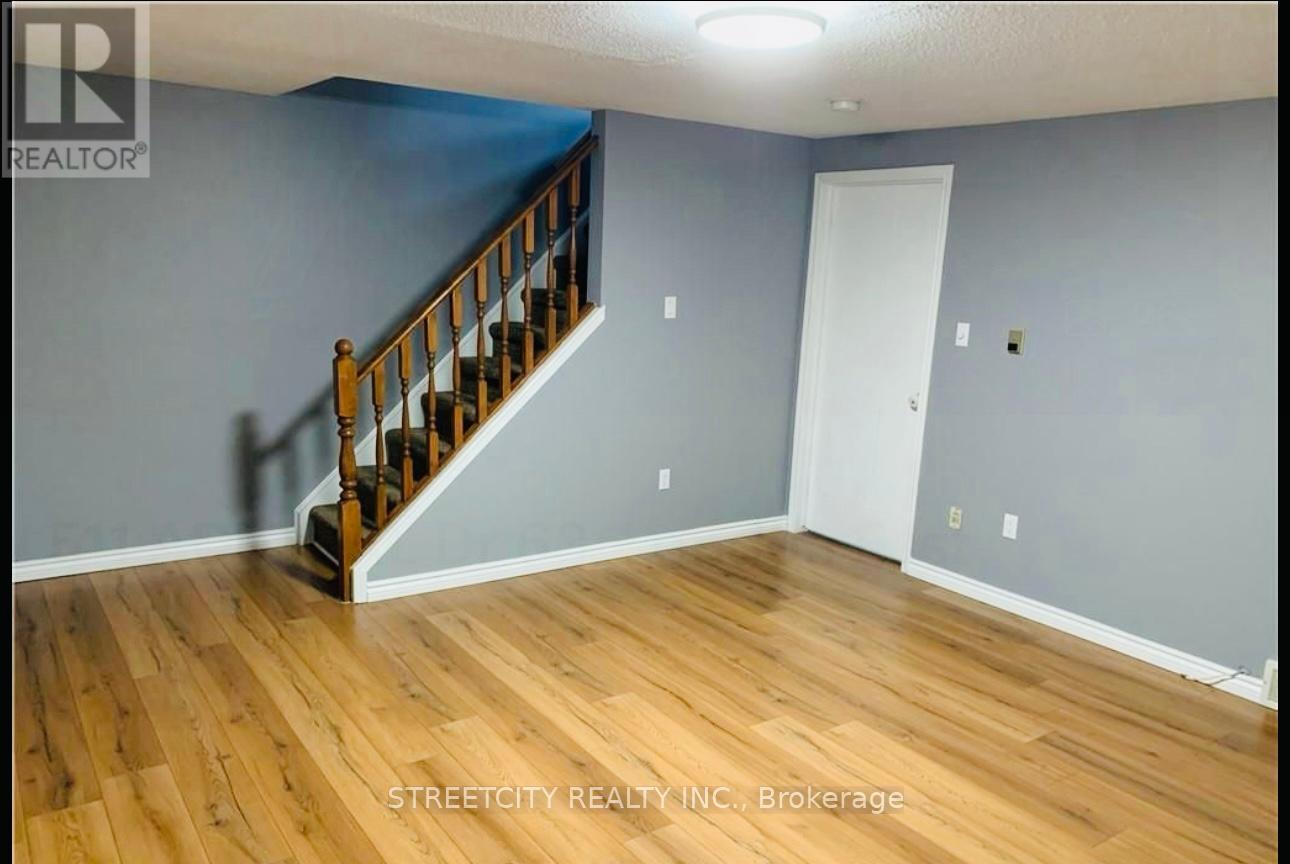 63 - 511 Admiral Drive, London East, Ontario  N5V 4R4 - Photo 14 - X12438116