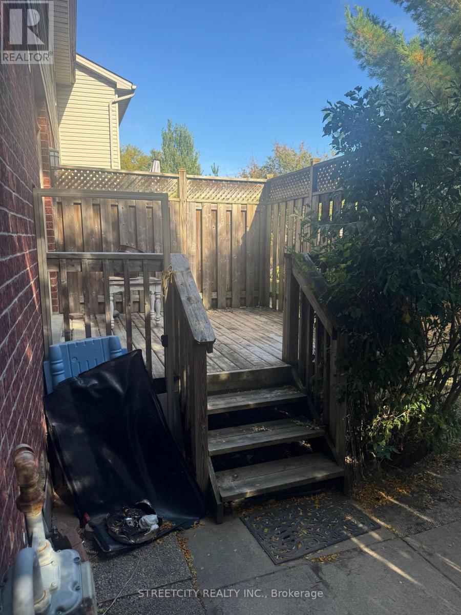 63 - 511 Admiral Drive, London East, Ontario  N5V 4R4 - Photo 22 - X12438116