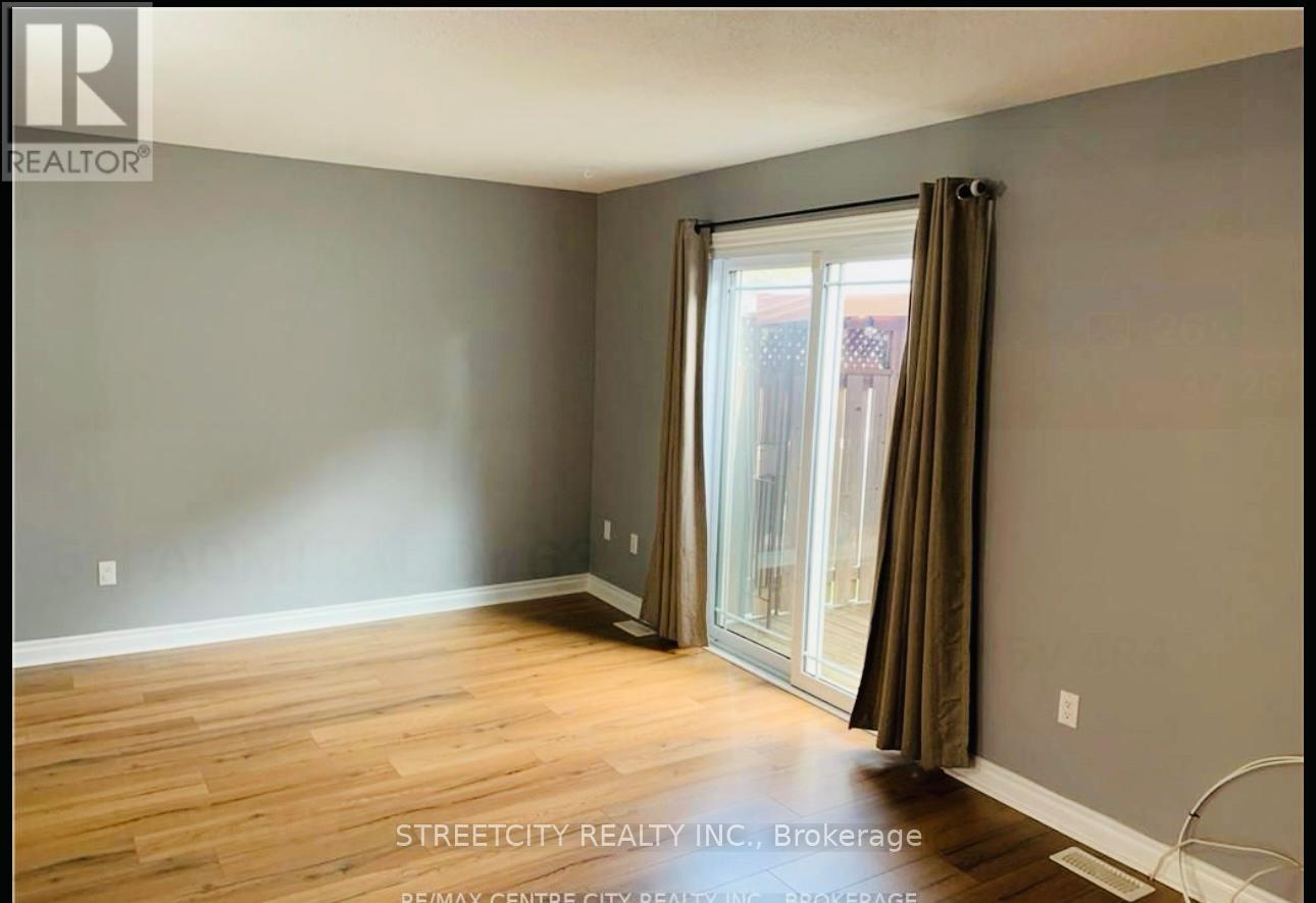63 - 511 Admiral Drive, London East, Ontario  N5V 4R4 - Photo 3 - X12438116