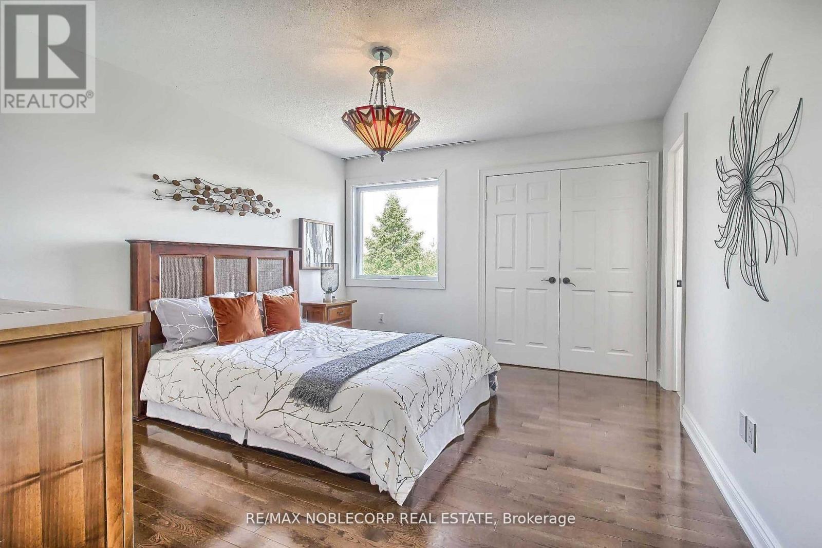 22 Escapade Drive, Richmond Hill, Ontario  L4E 4X7 - Photo 17 - N12438018