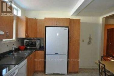 Main Floor - 89 Centre Street E, Richmond Hill, Ontario  L4C 1A3 - Photo 4 - N12438063