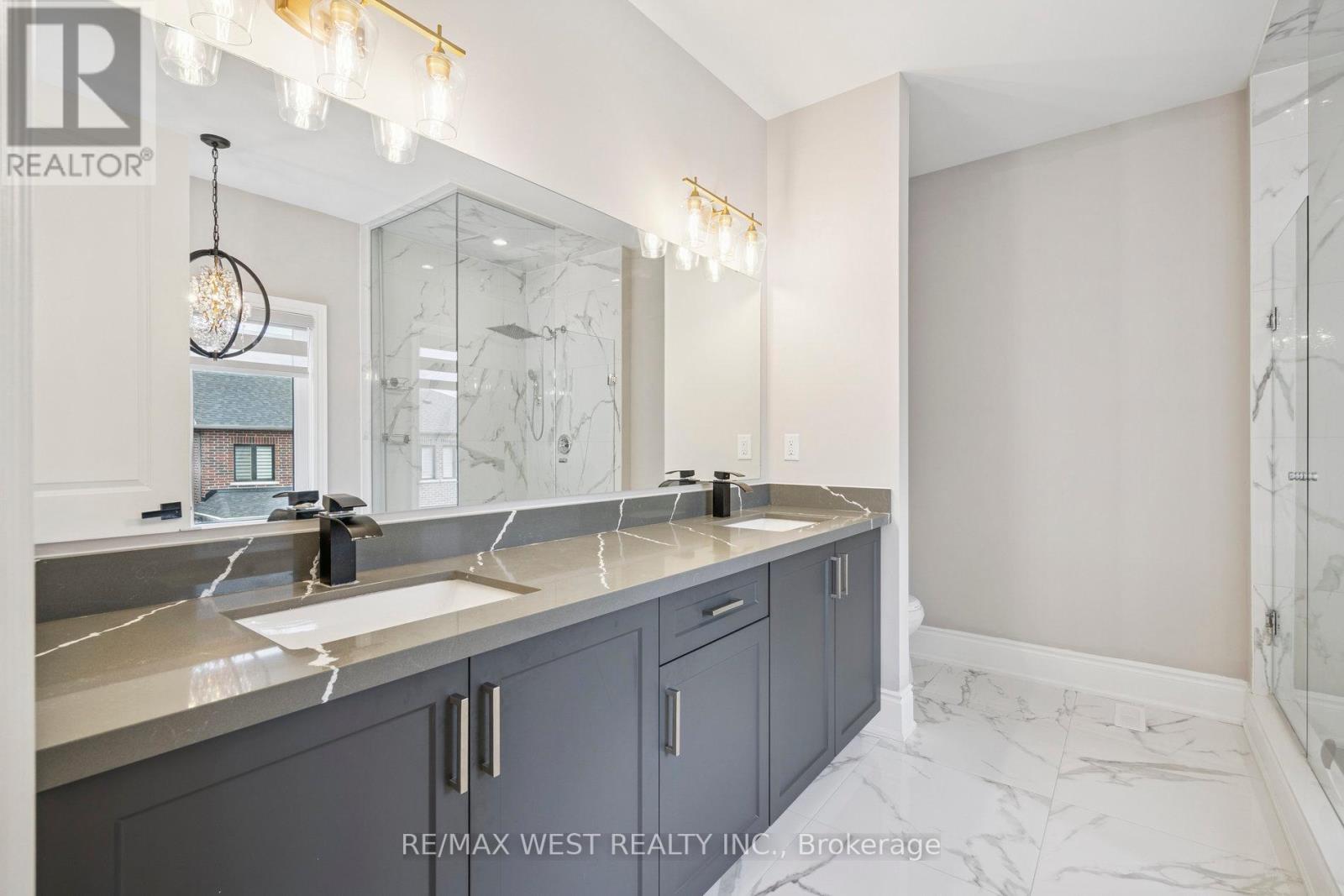 54 Stilton Avenue, Vaughan, Ontario  L4H 5B9 - Photo 28 - N12438066