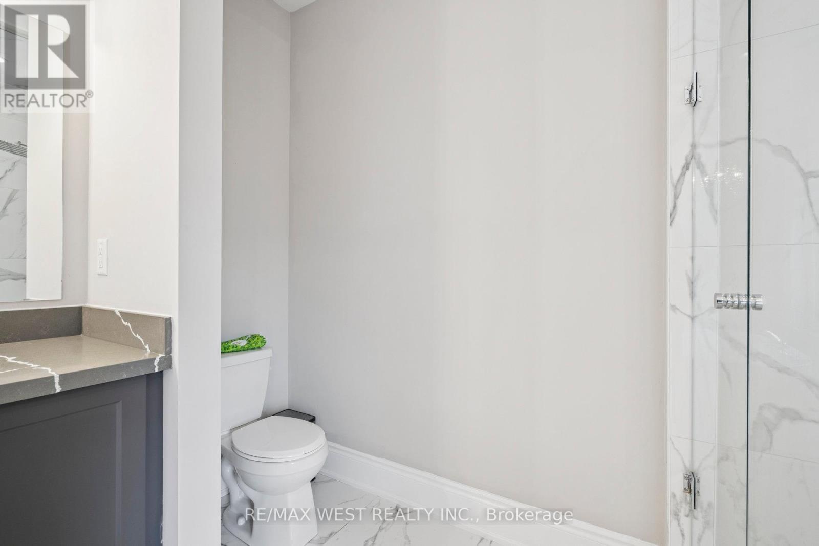 54 Stilton Avenue, Vaughan, Ontario  L4H 5B9 - Photo 30 - N12438066