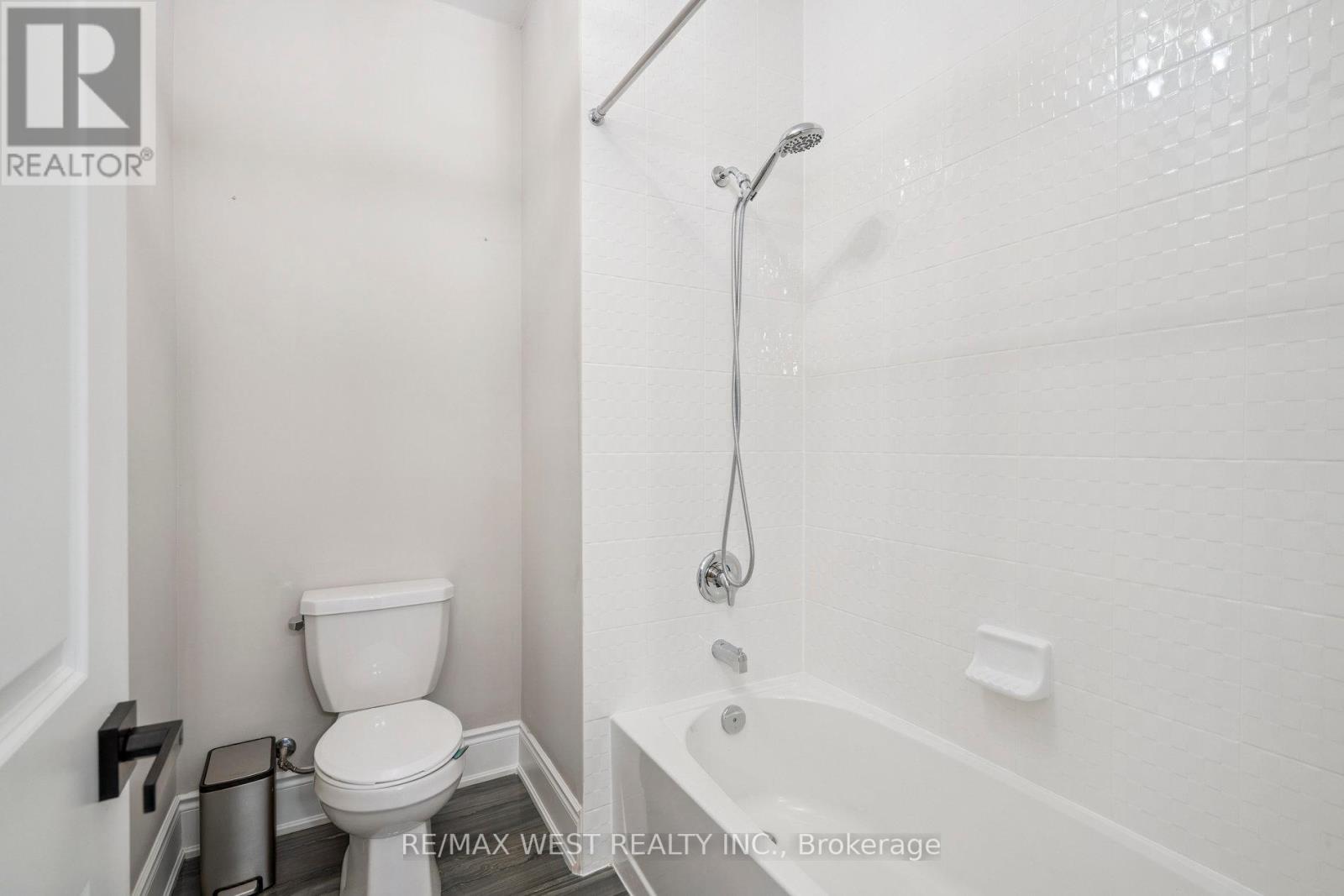 54 Stilton Avenue, Vaughan, Ontario  L4H 5B9 - Photo 41 - N12438066