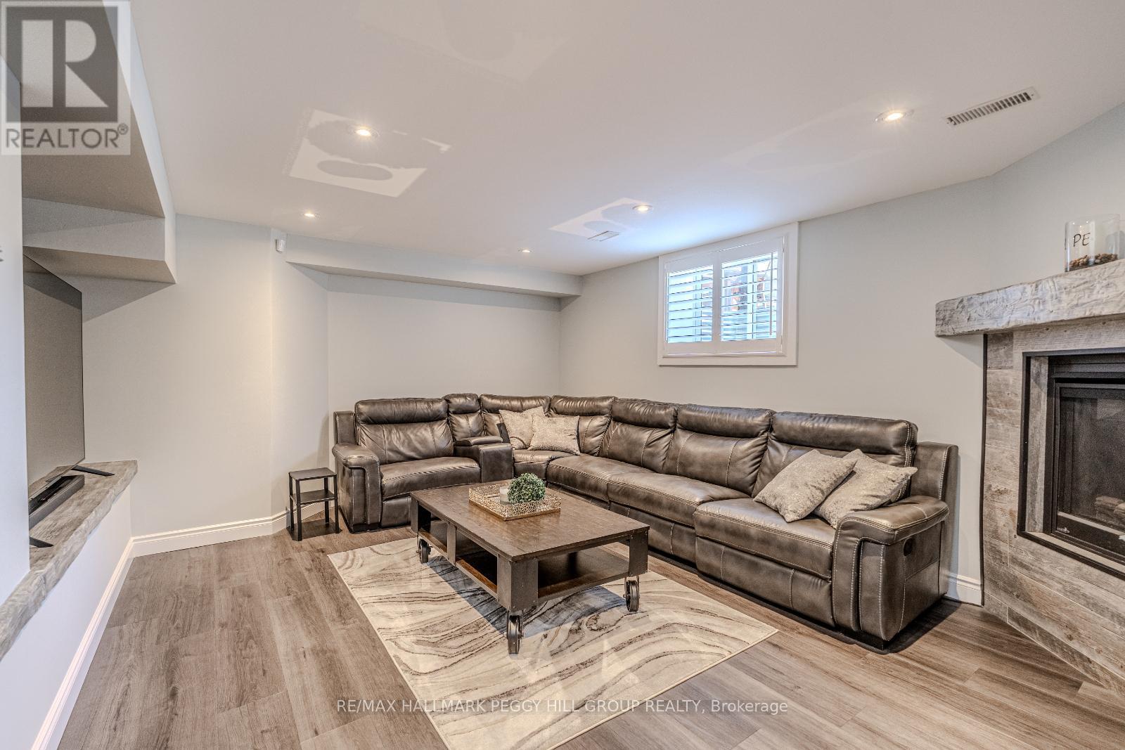 2484 Highway 11 S, Oro-Medonte, Ontario  L0L 2E0 - Photo 12 - S12437962