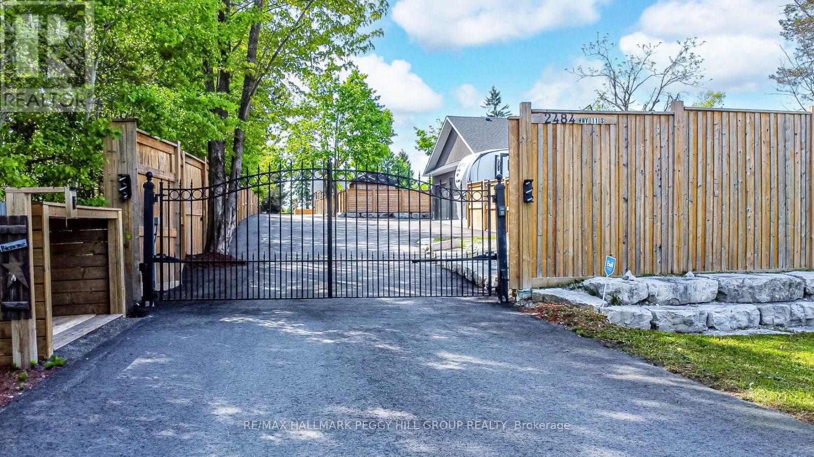 2484 Highway 11 S, Oro-Medonte, Ontario  L0L 2E0 - Photo 35 - S12437962