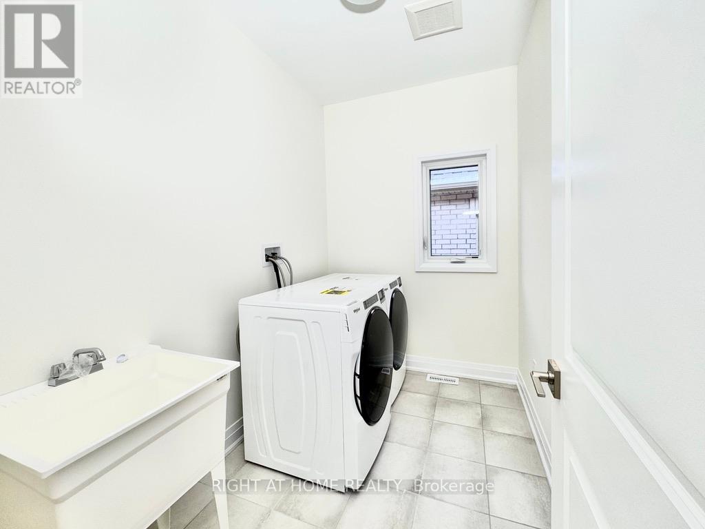 30 Sweet Cicely Street, Springwater, Ontario  L9X 2C7 - Photo 14 - S12438044