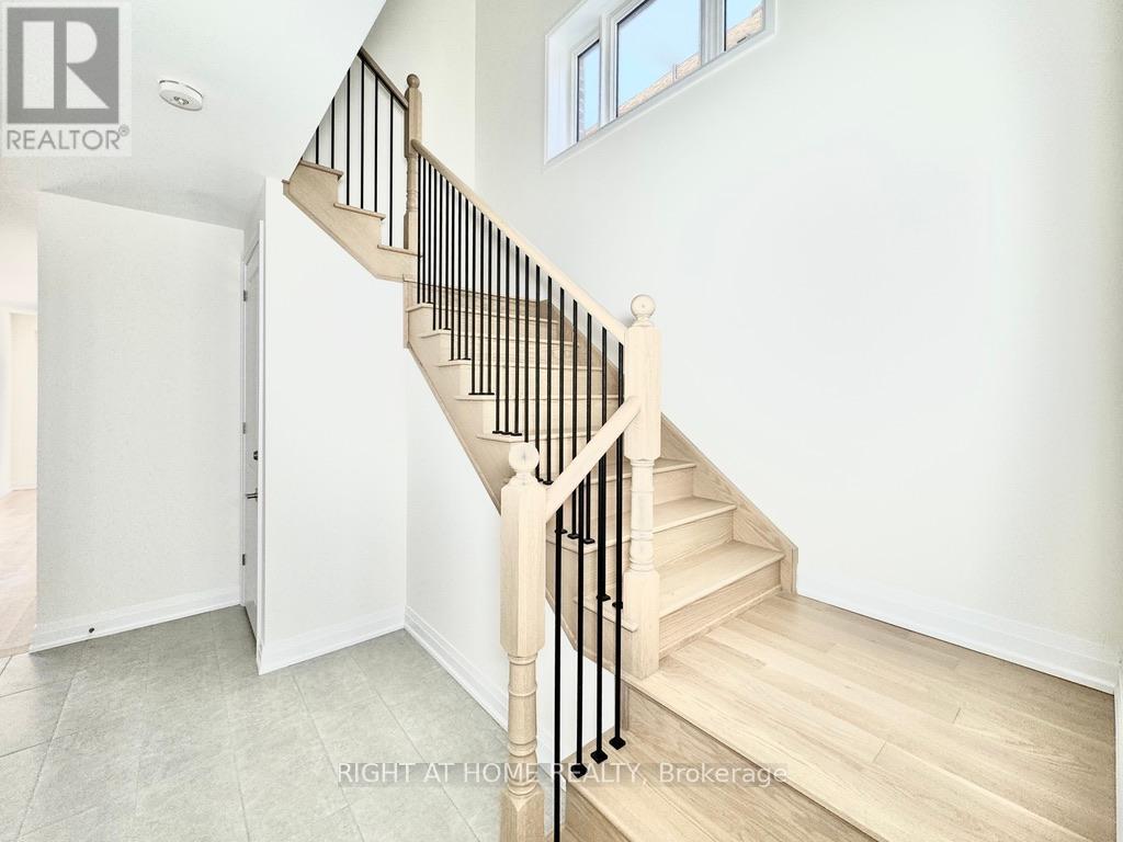 30 Sweet Cicely Street, Springwater, Ontario  L9X 2C7 - Photo 9 - S12438044