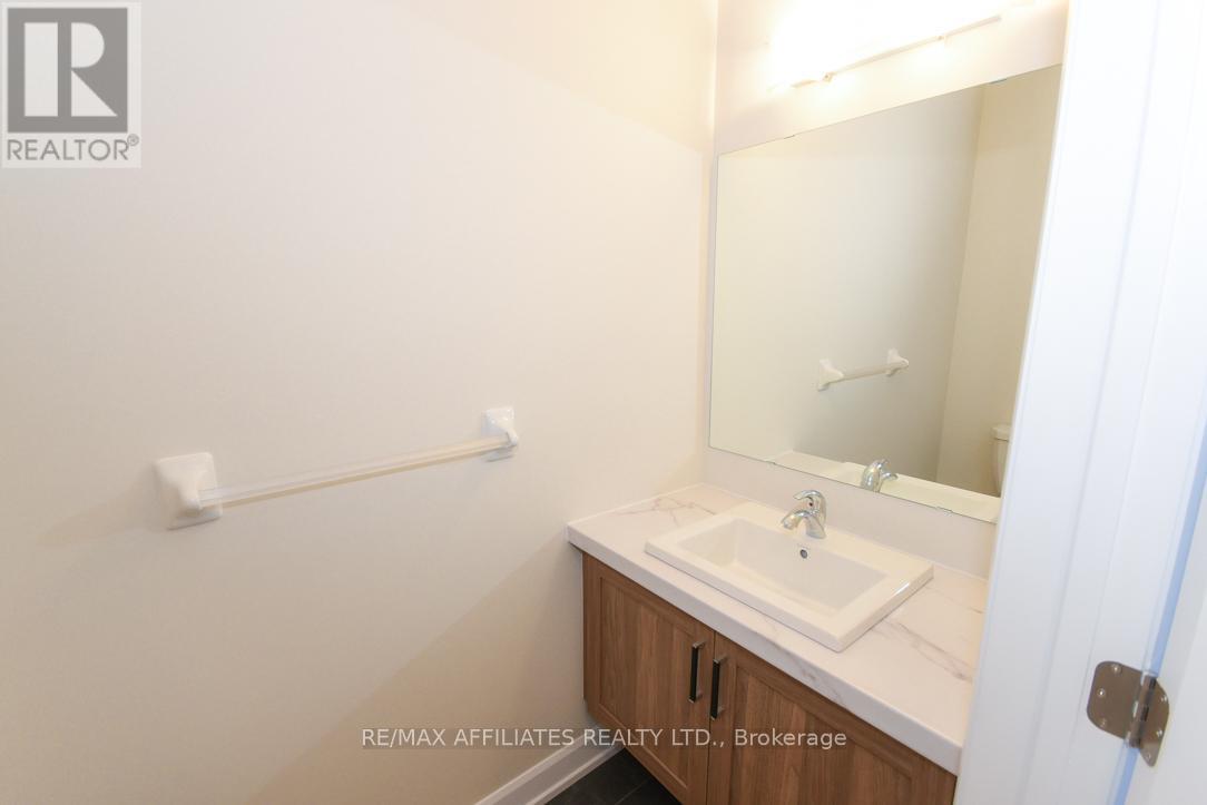 1060 Chablis Crescent, Russell, Ontario  K0A 1W0 - Photo 20 - X12438111
