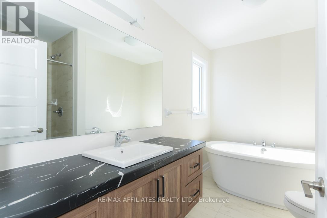 1060 Chablis Crescent, Russell, Ontario  K0A 1W0 - Photo 28 - X12438111