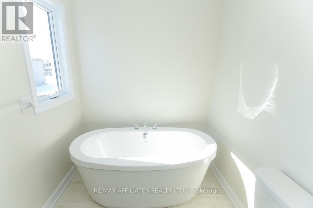 1060 Chablis Crescent, Russell, Ontario  K0A 1W0 - Photo 30 - X12438111