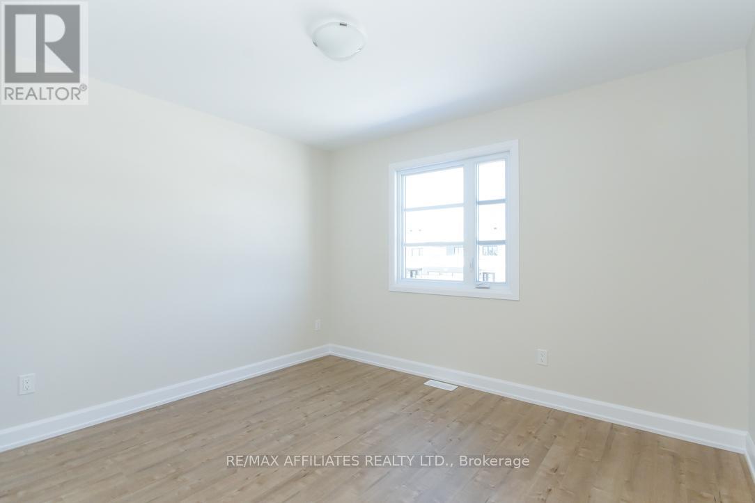 1060 Chablis Crescent, Russell, Ontario  K0A 1W0 - Photo 32 - X12438111