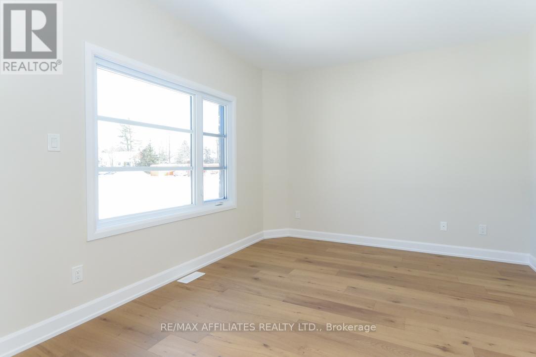 1060 Chablis Crescent, Russell, Ontario  K0A 1W0 - Photo 4 - X12438111