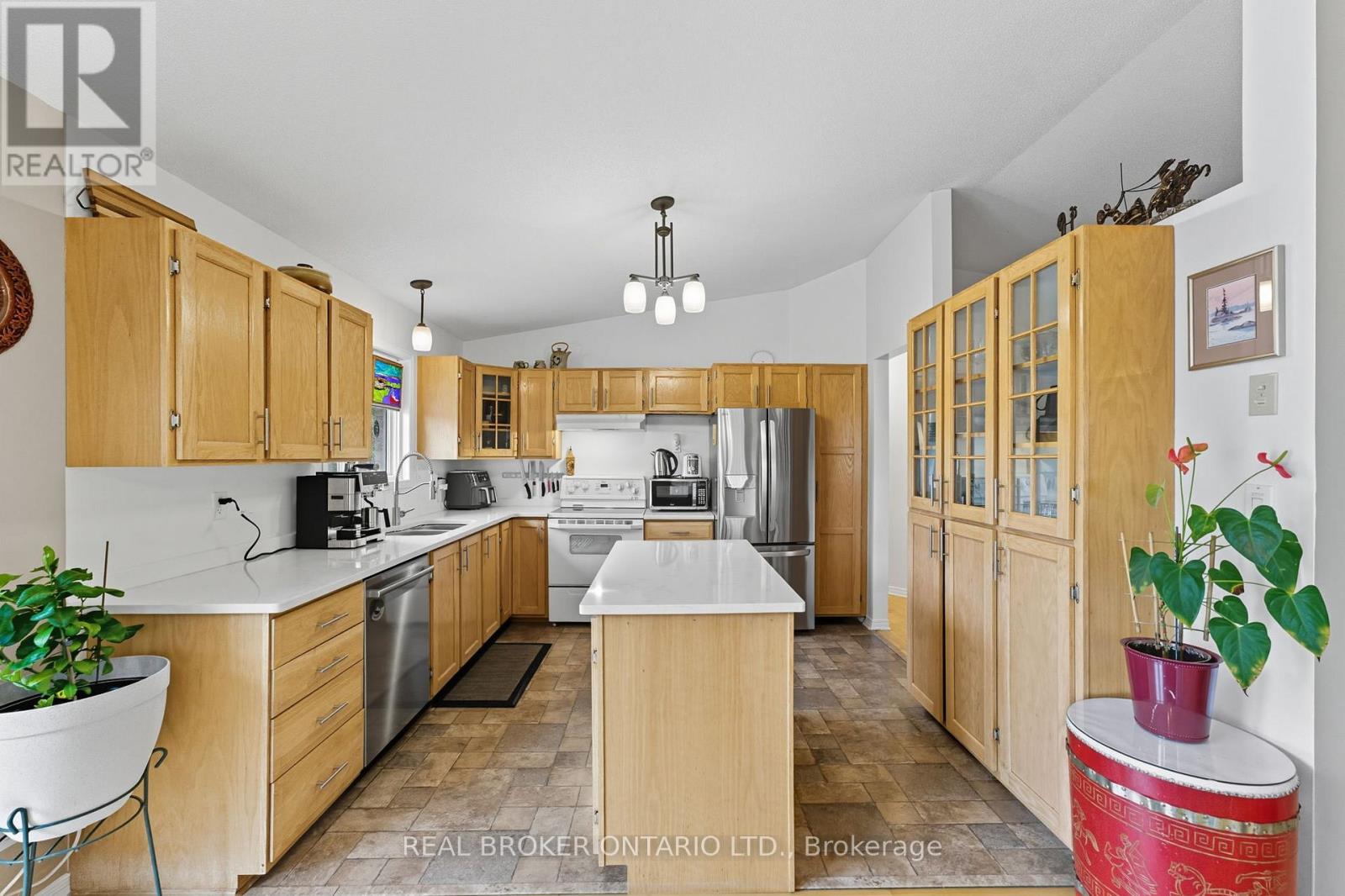 18 Smith Road, North Grenville, Ontario  K0G 1T0 - Photo 15 - X12438121
