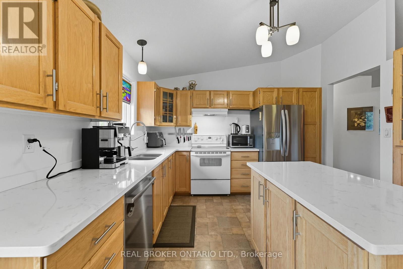 18 Smith Road, North Grenville, Ontario  K0G 1T0 - Photo 17 - X12438121