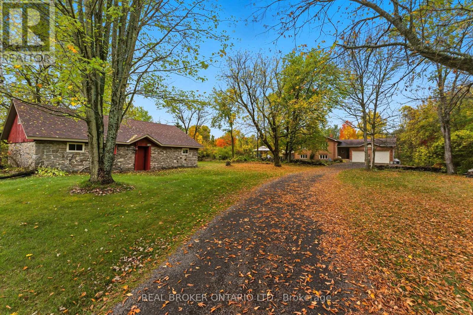 18 Smith Road, North Grenville, Ontario  K0G 1T0 - Photo 5 - X12438121