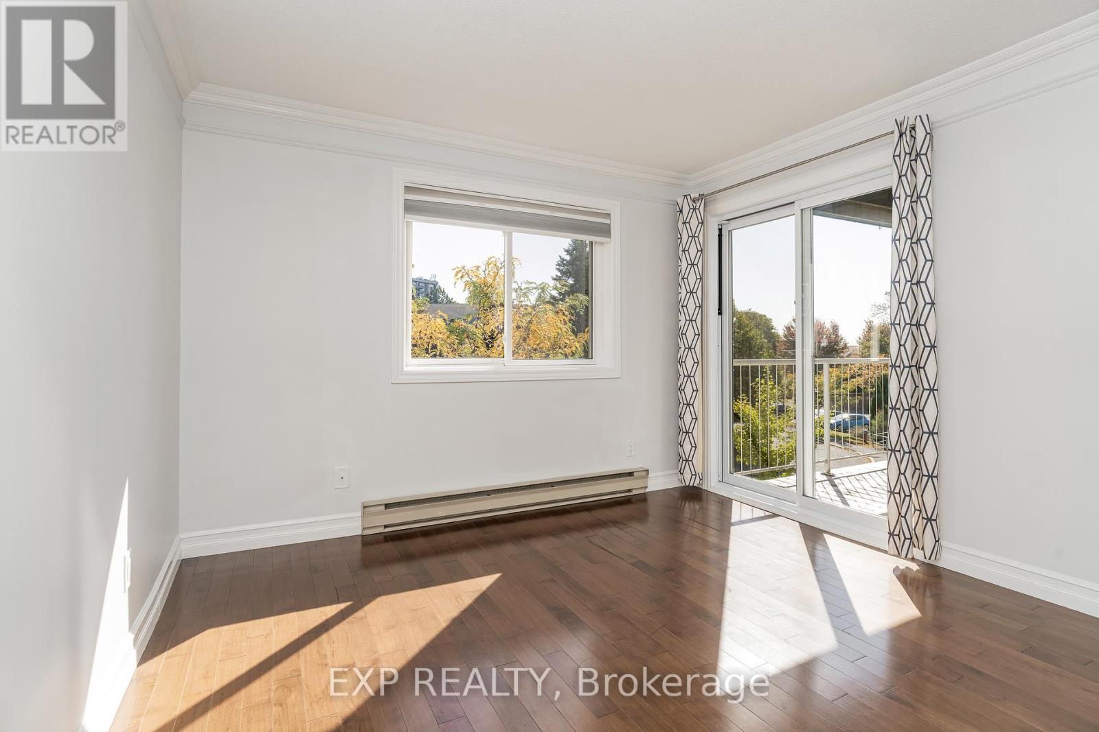 317 - 270 Brittany Drive, Ottawa, Ontario  K1K 4M3 - Photo 8 - X12438170