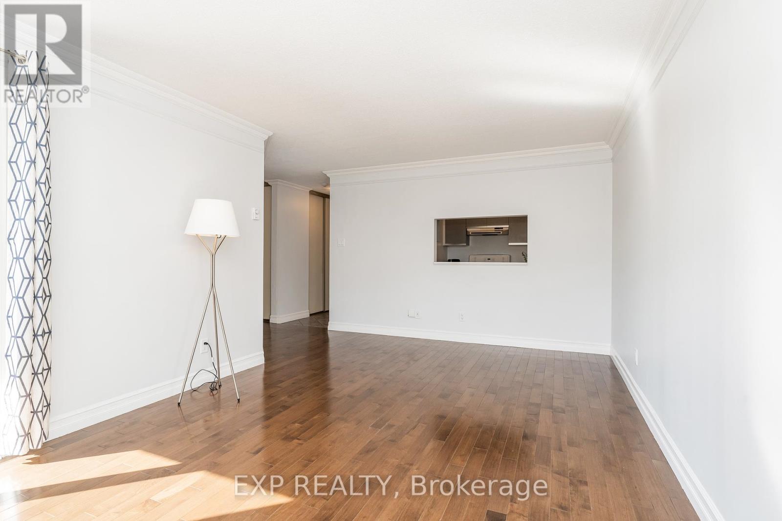 317 - 270 Brittany Drive, Ottawa, Ontario  K1K 4M3 - Photo 9 - X12438170