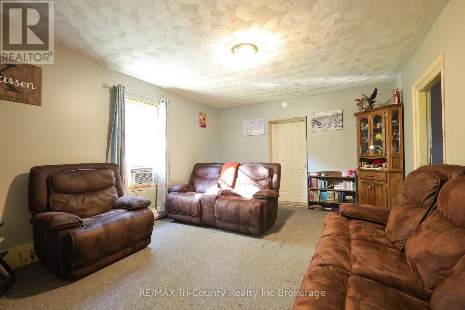 1225 1st Concession Enr Road, Norfolk, Ontario  N0E 1G0 - Photo 23 - X12438117
