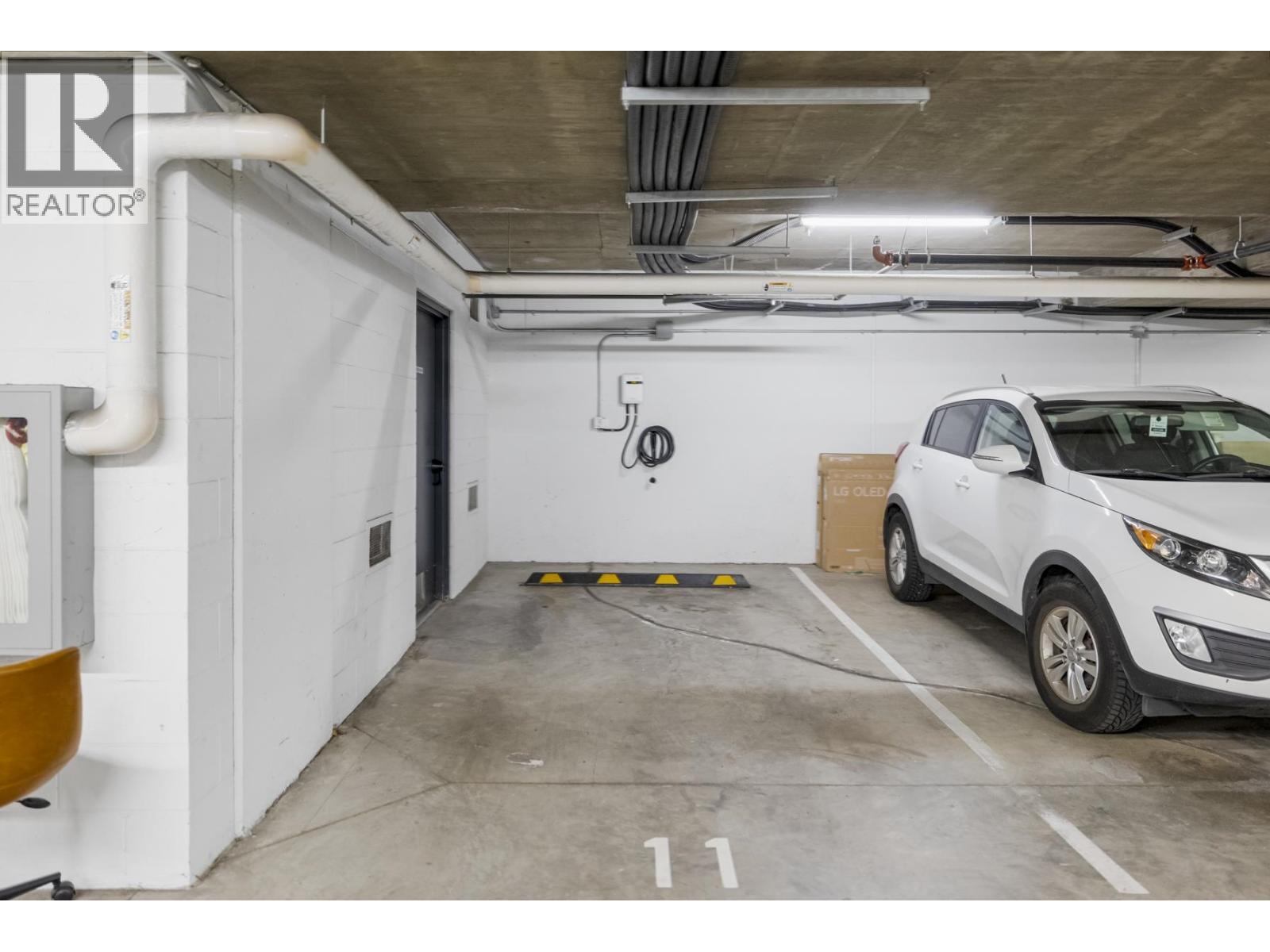 211 1961 Collingwood Street, Vancouver, British Columbia  V6R 3K6 - Photo 33 - R3053949