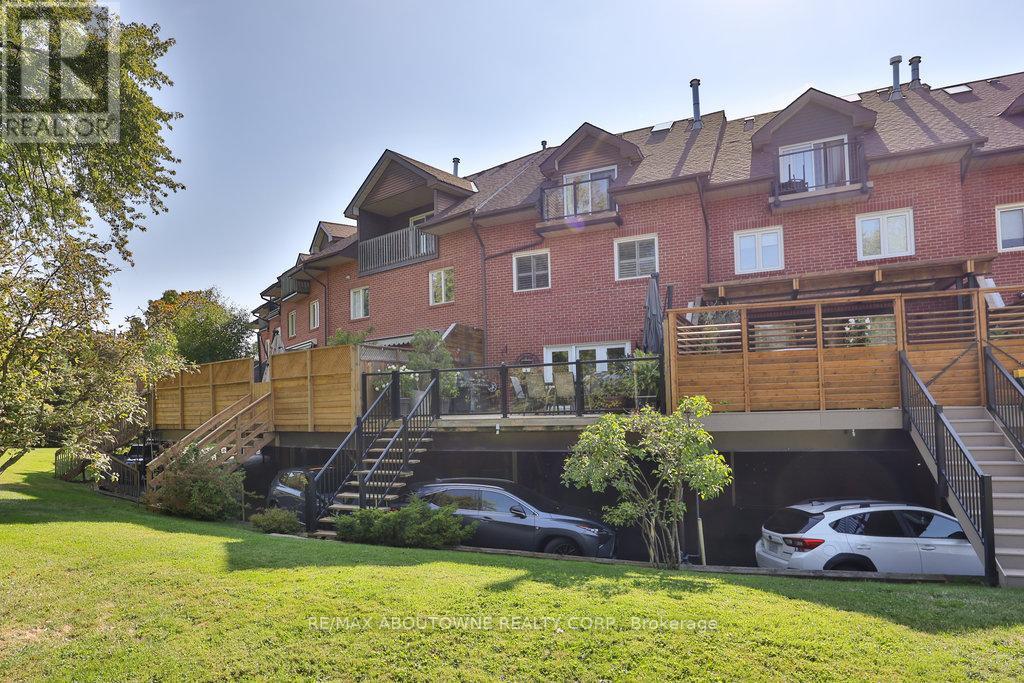 68 Tradewind Drive, Oakville, Ontario  L6L 6K9 - Photo 41 - W12409967