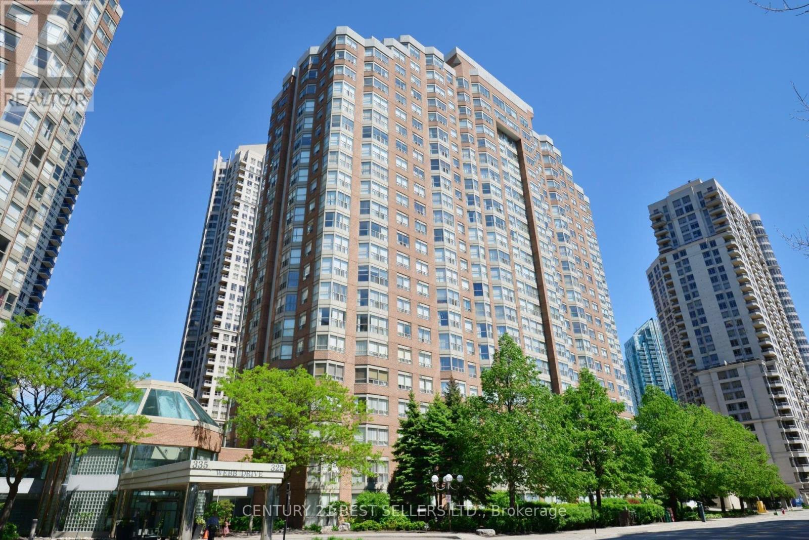 1704 - 325 Webb Drive, Mississauga, Ontario  L5B 3Z9 - Photo 2 - W12437949