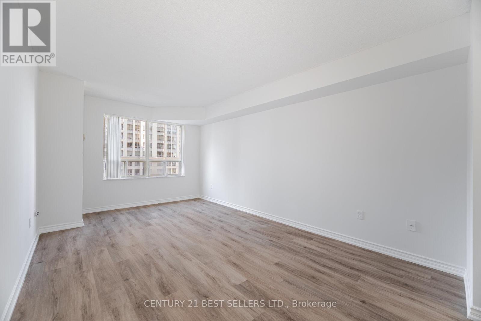 1704 - 325 Webb Drive, Mississauga, Ontario  L5B 3Z9 - Photo 21 - W12437949
