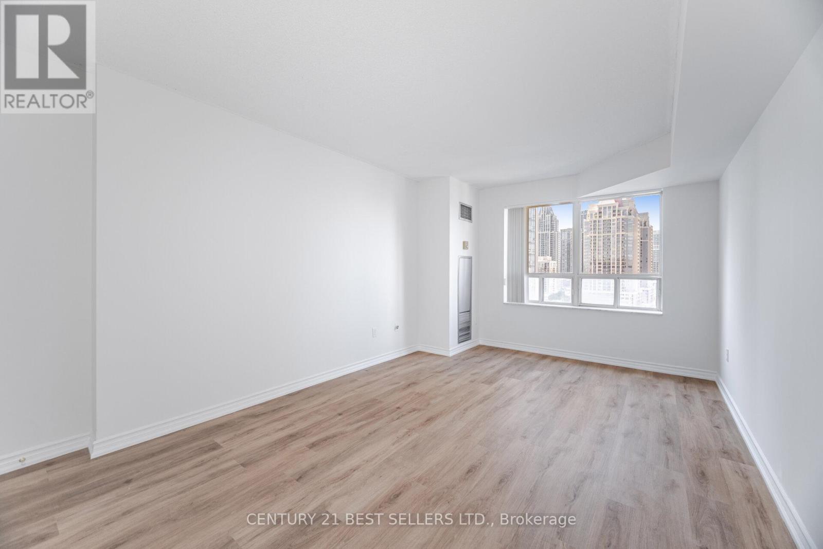 1704 - 325 Webb Drive, Mississauga, Ontario  L5B 3Z9 - Photo 22 - W12437949