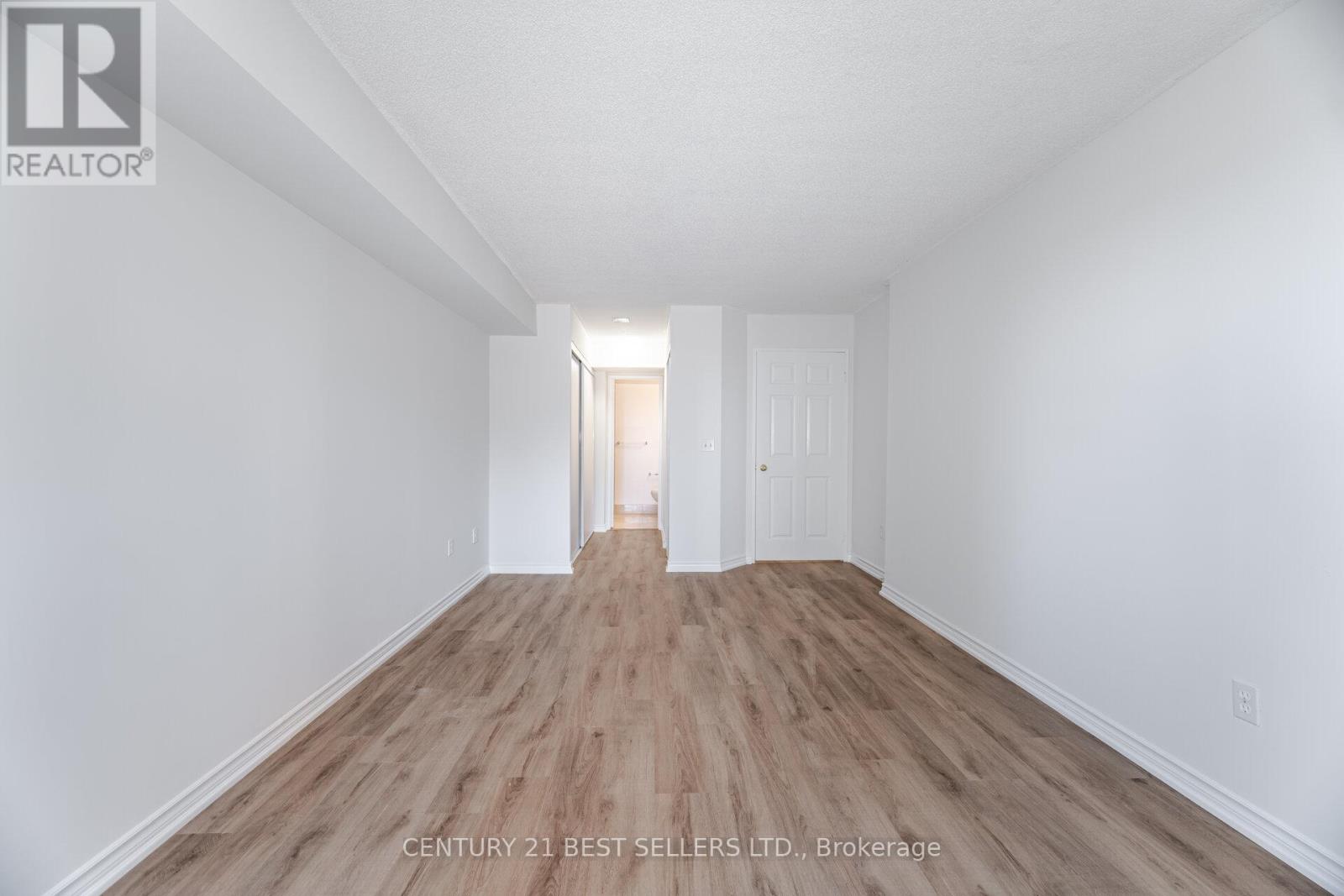 1704 - 325 Webb Drive, Mississauga, Ontario  L5B 3Z9 - Photo 24 - W12437949