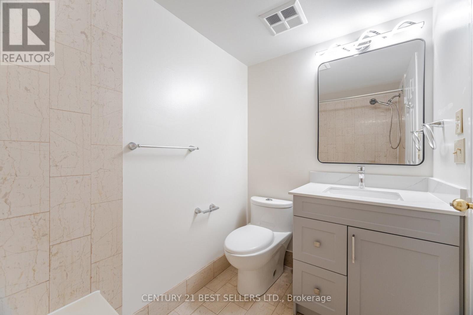 1704 - 325 Webb Drive, Mississauga, Ontario  L5B 3Z9 - Photo 25 - W12437949