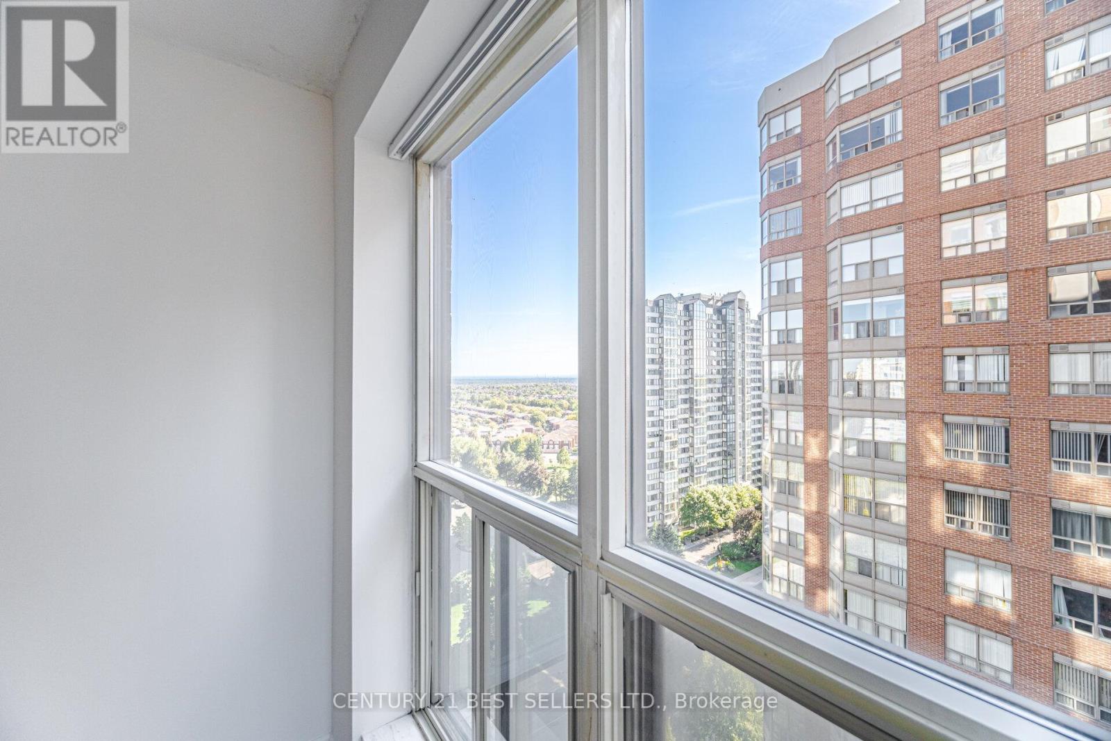 1704 - 325 Webb Drive, Mississauga, Ontario  L5B 3Z9 - Photo 29 - W12437949