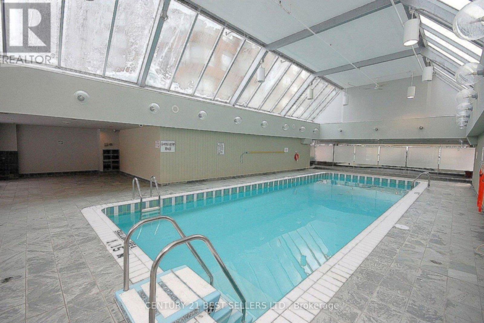 1704 - 325 Webb Drive, Mississauga, Ontario  L5B 3Z9 - Photo 41 - W12437949