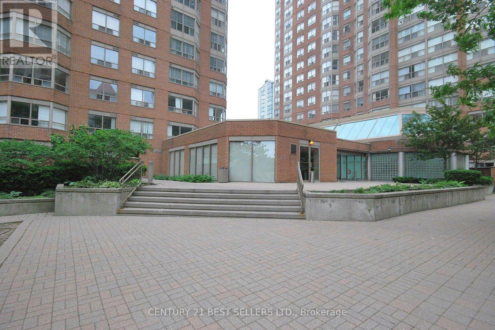 1704 - 325 Webb Drive, Mississauga, Ontario  L5B 3Z9 - Photo 44 - W12437949