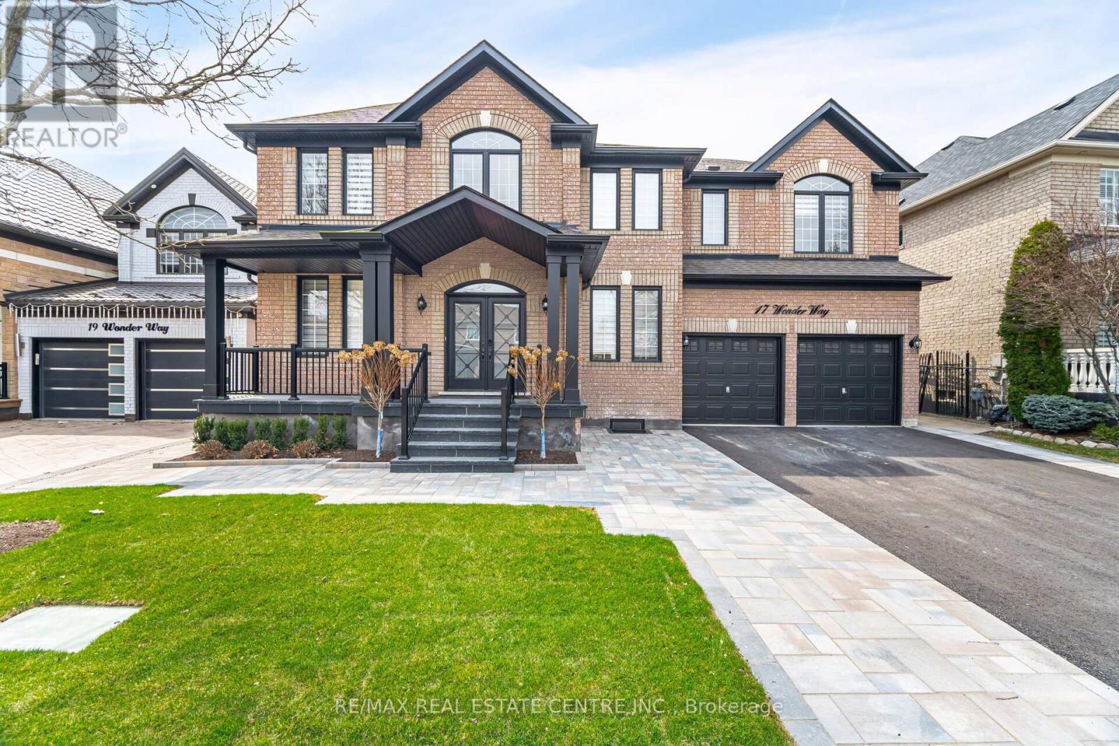 17 WONDER WAY, Brampton, Ontario
