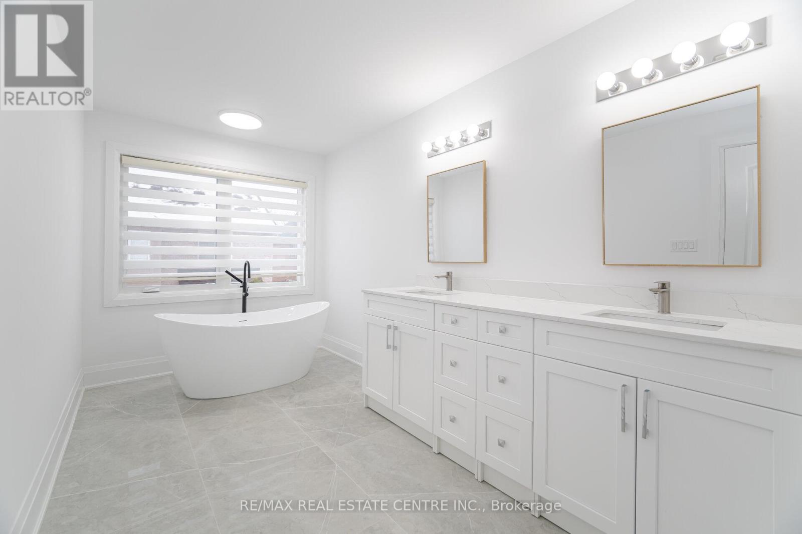 17 Wonder Way, Brampton, Ontario  L6P 1G1 - Photo 20 - W12437967