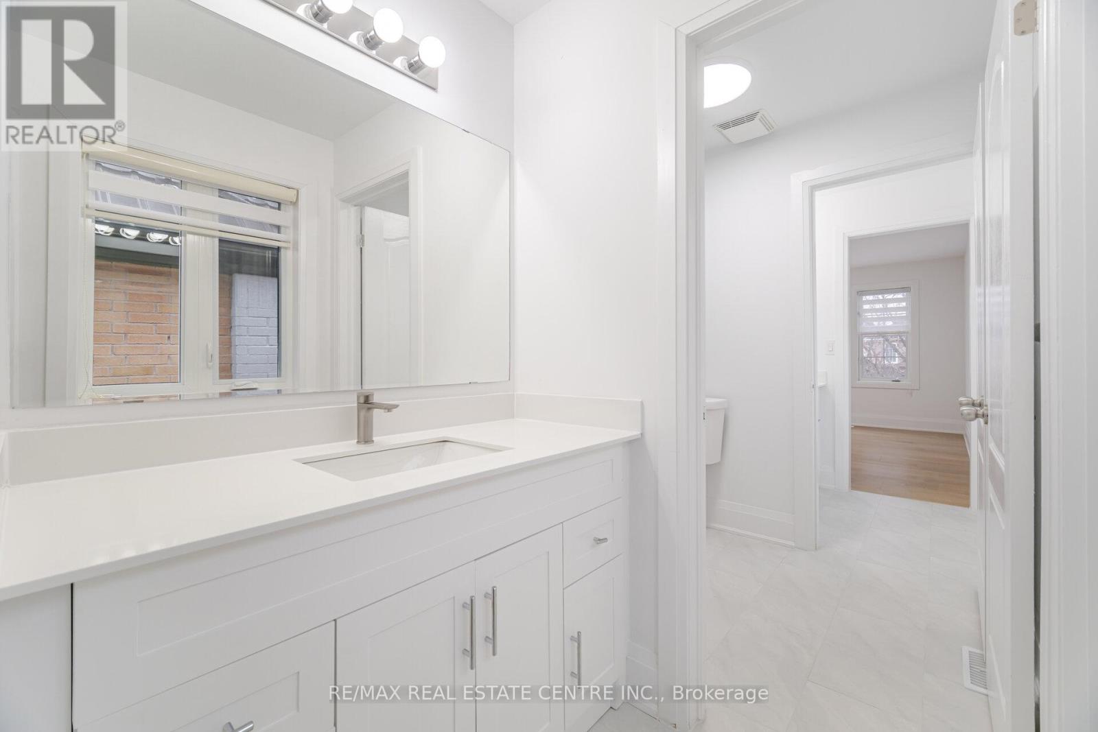 17 Wonder Way, Brampton, Ontario  L6P 1G1 - Photo 24 - W12437967