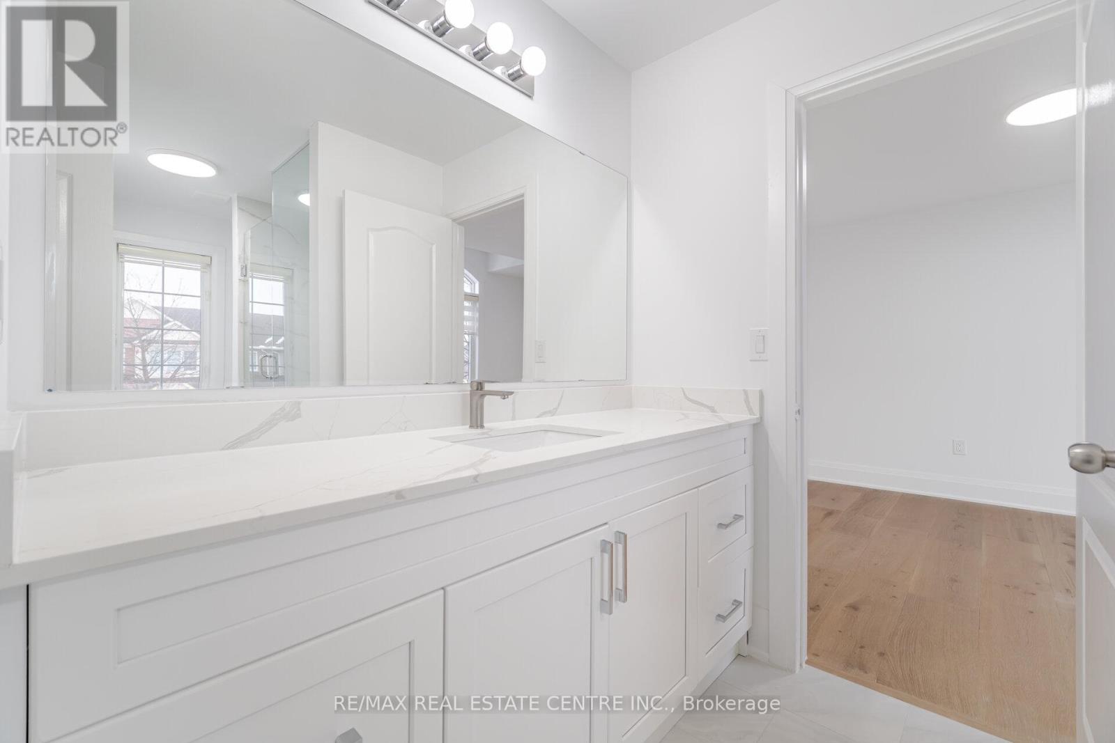 17 Wonder Way, Brampton, Ontario  L6P 1G1 - Photo 27 - W12437967
