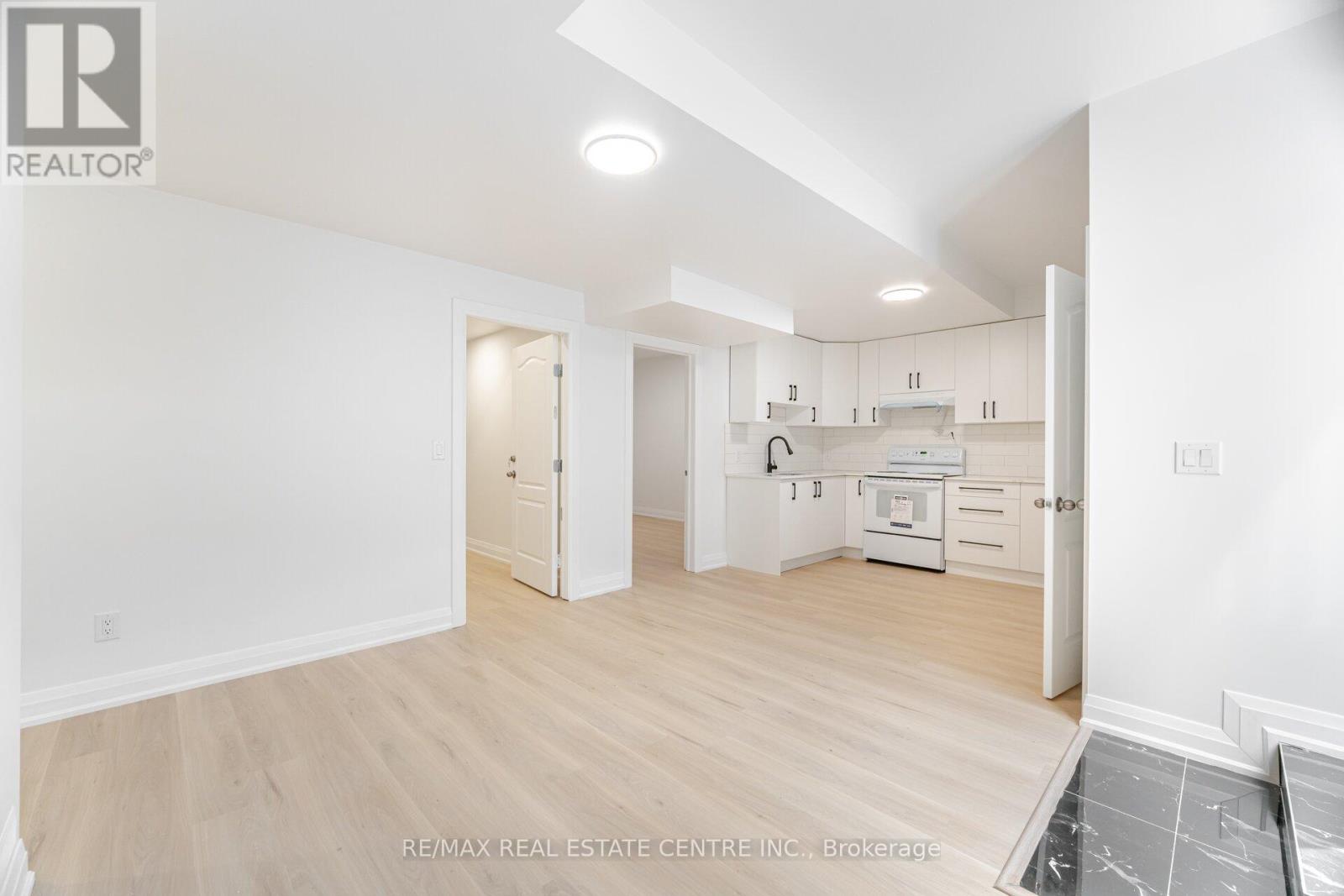17 Wonder Way, Brampton, Ontario  L6P 1G1 - Photo 37 - W12437967