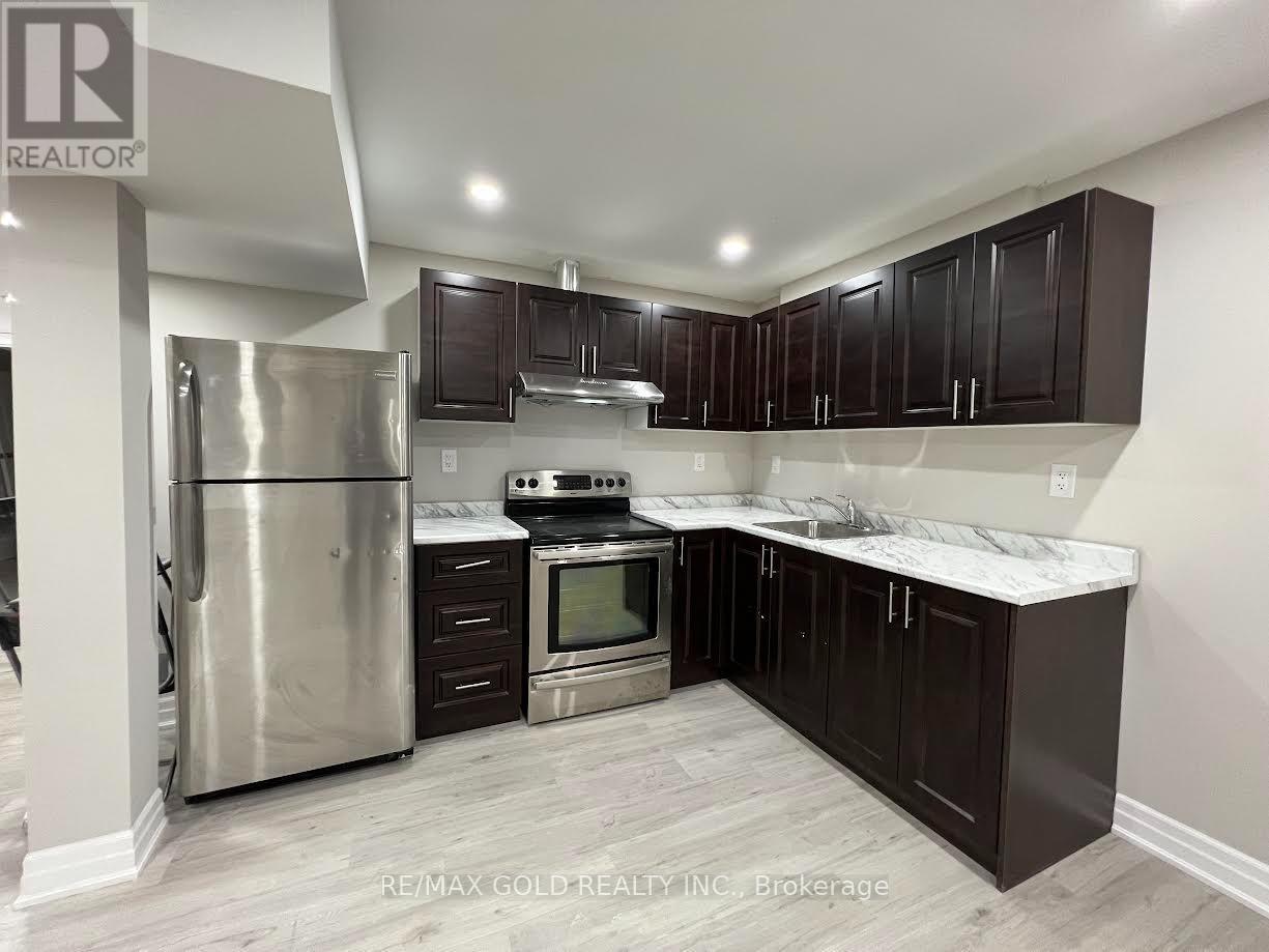 Basement - 140 Finegan Circle, Brampton, Ontario  L7A 0B7 - Photo 2 - W12437974