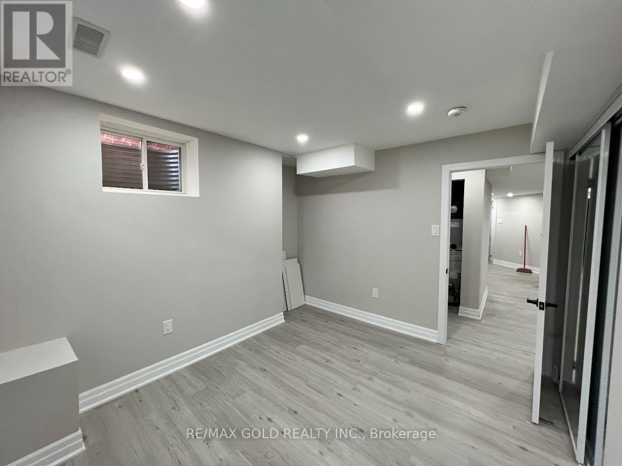 Basement - 140 Finegan Circle, Brampton, Ontario  L7A 0B7 - Photo 4 - W12437974