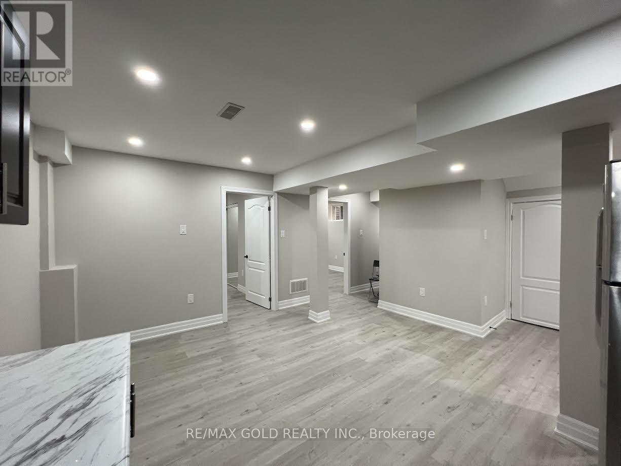 Basement - 140 Finegan Circle, Brampton, Ontario  L7A 0B7 - Photo 7 - W12437974