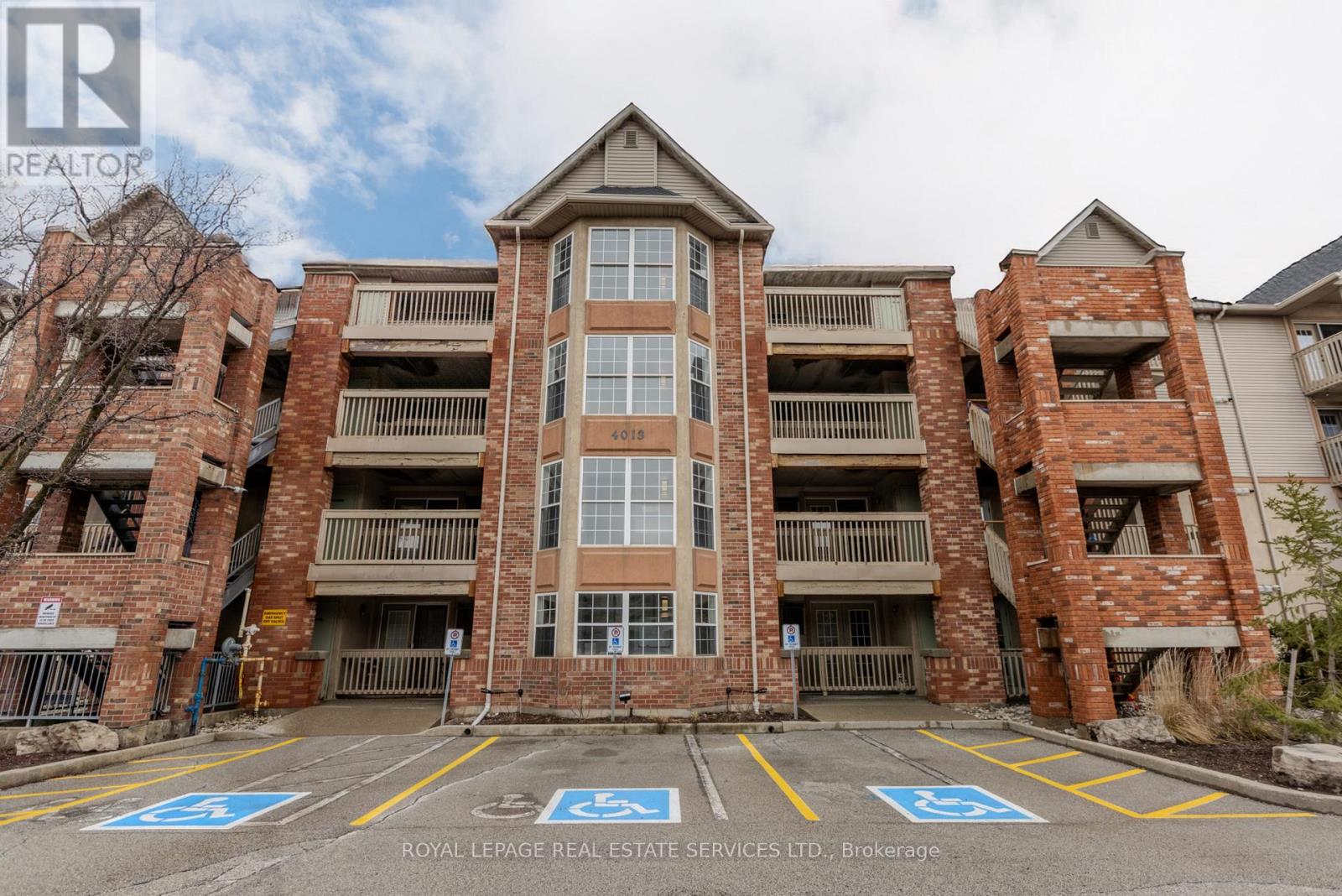 107 - 4013 Kilmer Drive, Burlington, Ontario  L7M 4M3 - Photo 12 - W12438014