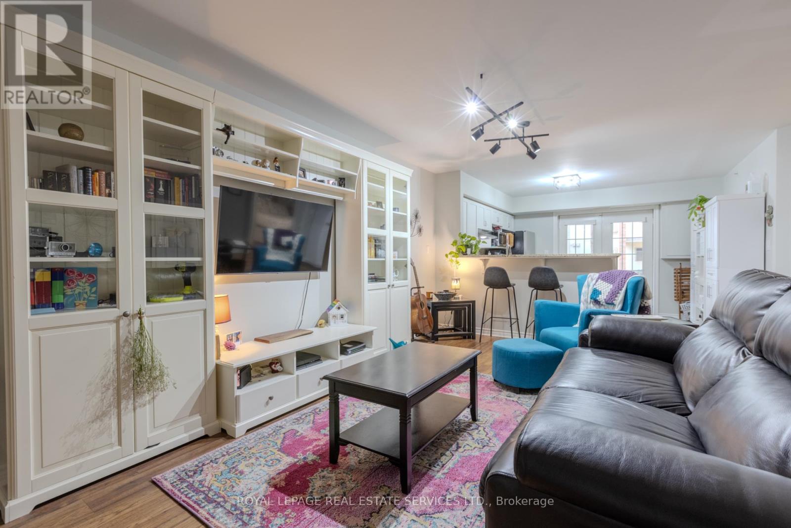 107 - 4013 Kilmer Drive, Burlington, Ontario  L7M 4M3 - Photo 3 - W12438014