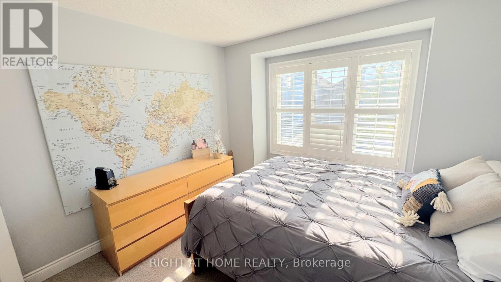 2431 Pine Glen Road, Oakville, Ontario  L6M 0R6 - Photo 15 - W12438028