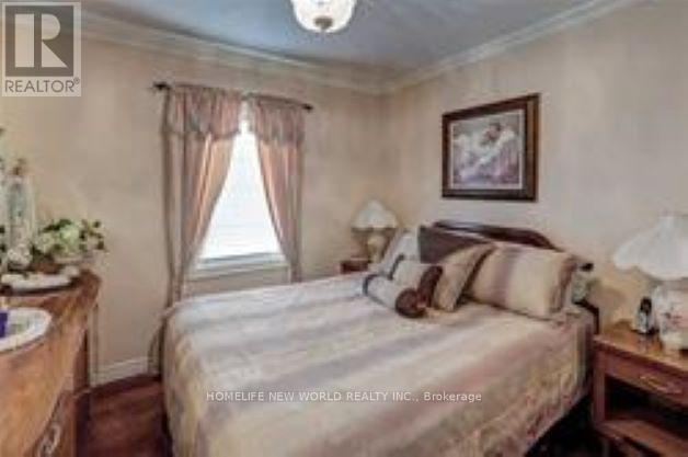 149 Lambton Avenue, Toronto, Ontario  M6N 2T1 - Photo 9 - W12438033