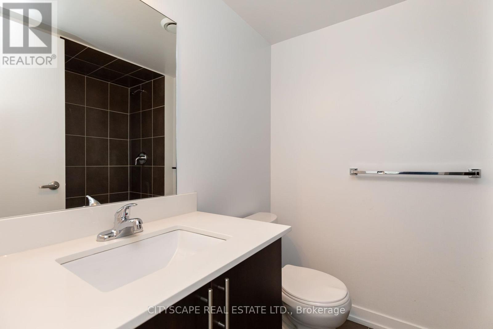 1604 - 1420 Dupont Street, Toronto, Ontario  M6H 4J8 - Photo 7 - W12438038
