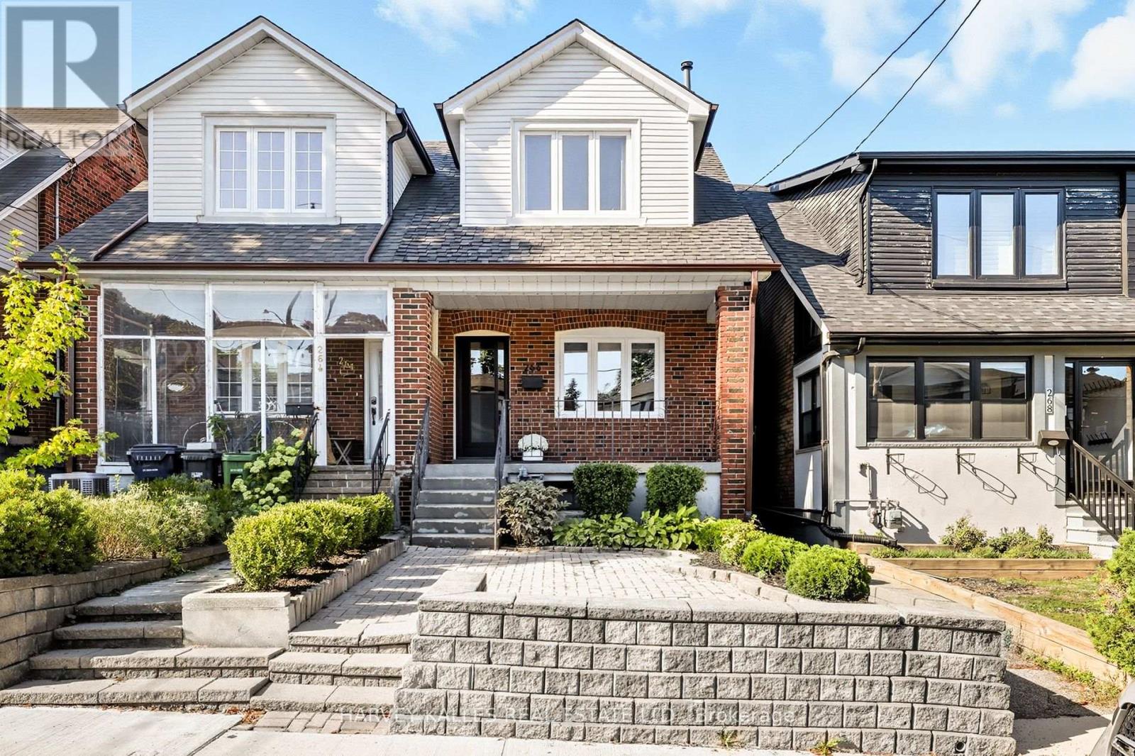 266 MCROBERTS AVENUE, Toronto, Ontario