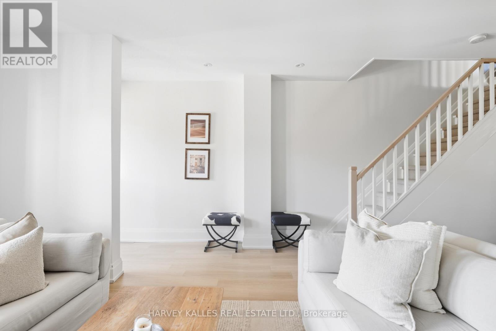266 Mcroberts Avenue, Toronto, Ontario  M6E 4P6 - Photo 13 - W12438054